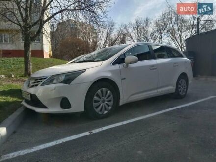Тойота Авенсіс 2012 у Чернігові на Automoto.ua Білий Тойота Авенсіс, об'ємом двигуна 2 л та пробігом 275 тис. км за 8900 $, фото 1 на Automoto.ua