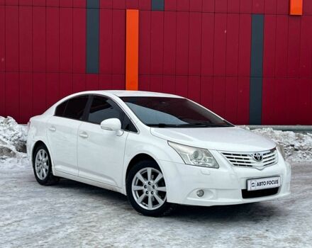 Белый Тойота Авенсис, объемом двигателя 1.8 л и пробегом 193 тыс. км за 9990 $, фото 1 на Automoto.ua