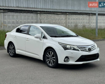 Белый Тойота Авенсис, объемом двигателя 2 л и пробегом 290 тыс. км за 8700 $, фото 1 на Automoto.ua