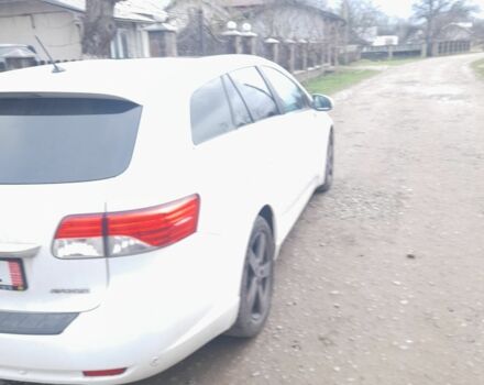 Белый Тойота Авенсис, объемом двигателя 0 л и пробегом 262 тыс. км за 242 $, фото 1 на Automoto.ua