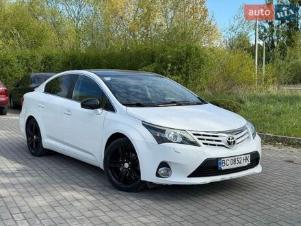 Белый Тойота Авенсис, объемом двигателя 2 л и пробегом 196 тыс. км за 8700 $, фото 1 на Automoto.ua
