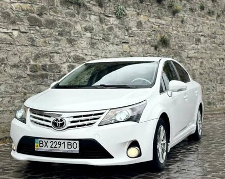 Белый Тойота Авенсис, объемом двигателя 1.8 л и пробегом 216 тыс. км за 10500 $, фото 1 на Automoto.ua