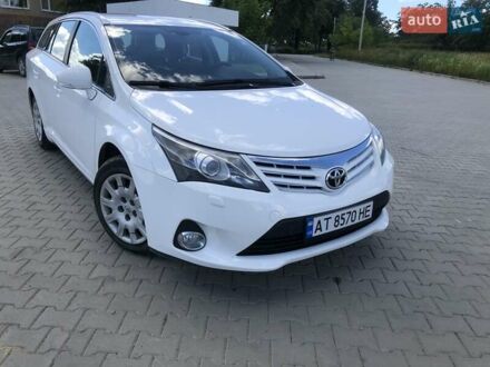 Тойота Авенсіс 2013 у Косове на Automoto.ua Білий Тойота Авенсіс, об'ємом двигуна 1.8 л та пробігом 236 тис. км за 10500 $, фото 1 на Automoto.ua
