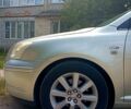 Бежевый Тойота Авенсис, объемом двигателя 2 л и пробегом 128 тыс. км за 5300 $, фото 4 на Automoto.ua