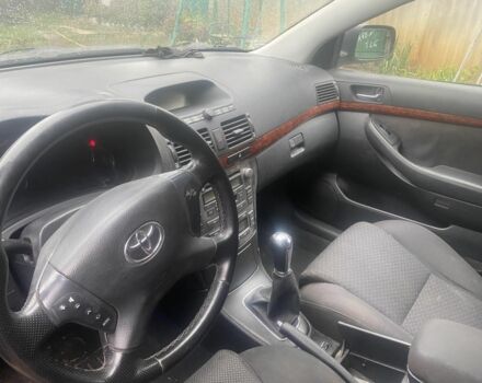 Бежевый Тойота Авенсис, объемом двигателя 1.8 л и пробегом 232 тыс. км за 4500 $, фото 2 на Automoto.ua