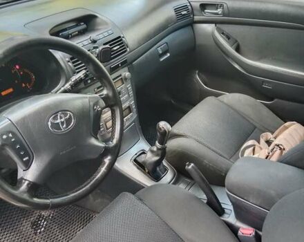 Бежевий Тойота Авенсіс, об'ємом двигуна 2 л та пробігом 280 тис. км за 4300 $, фото 16 на Automoto.ua