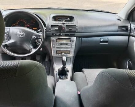 Бежевий Тойота Авенсіс, об'ємом двигуна 2 л та пробігом 280 тис. км за 4300 $, фото 18 на Automoto.ua