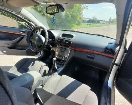 Бежевий Тойота Авенсіс, об'ємом двигуна 1.8 л та пробігом 280 тис. км за 4300 $, фото 3 на Automoto.ua