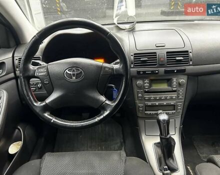 Бежевый Тойота Авенсис, объемом двигателя 1.8 л и пробегом 183 тыс. км за 5500 $, фото 13 на Automoto.ua
