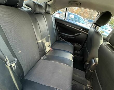 Бежевый Тойота Авенсис, объемом двигателя 2.2 л и пробегом 234 тыс. км за 6400 $, фото 3 на Automoto.ua