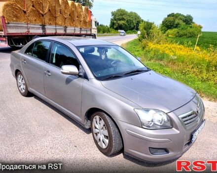 Бежевый Тойота Авенсис, объемом двигателя 1.8 л и пробегом 350 тыс. км за 5000 $, фото 1 на Automoto.ua