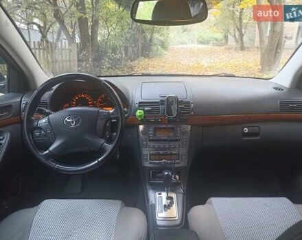 Бежевый Тойота Авенсис, объемом двигателя 1.8 л и пробегом 185 тыс. км за 8200 $, фото 6 на Automoto.ua