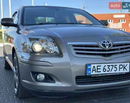 Бежевый Тойота Авенсис, объемом двигателя 1.79 л и пробегом 258 тыс. км за 6500 $, фото 4 на Automoto.ua