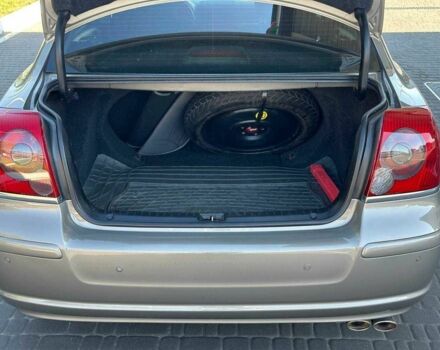 Бежевий Тойота Авенсіс, об'ємом двигуна 1.8 л та пробігом 258 тис. км за 6500 $, фото 6 на Automoto.ua