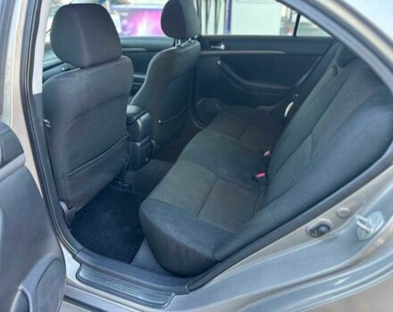 Бежевий Тойота Авенсіс, об'ємом двигуна 1.8 л та пробігом 258 тис. км за 6500 $, фото 7 на Automoto.ua