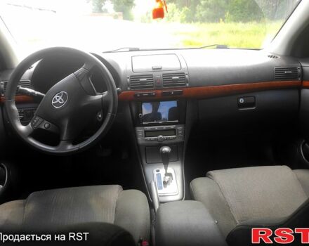 Бежевый Тойота Авенсис, объемом двигателя 2 л и пробегом 200 тыс. км за 6800 $, фото 5 на Automoto.ua