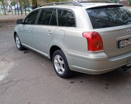Бежевый Тойота Авенсис, объемом двигателя 2 л и пробегом 220 тыс. км за 5500 $, фото 2 на Automoto.ua