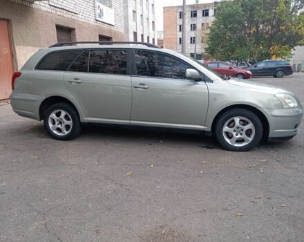 Бежевый Тойота Авенсис, объемом двигателя 2 л и пробегом 220 тыс. км за 5500 $, фото 4 на Automoto.ua