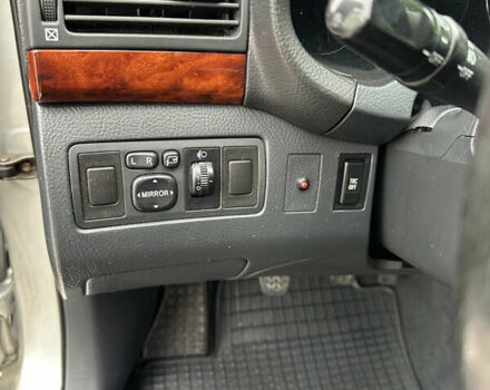 Бежевий Тойота Авенсіс, об'ємом двигуна 2 л та пробігом 260 тис. км за 3999 $, фото 9 на Automoto.ua