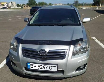 Бежевый Тойота Авенсис, объемом двигателя 2 л и пробегом 173 тыс. км за 6200 $, фото 2 на Automoto.ua