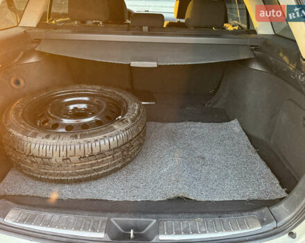 Бежевый Тойота Авенсис, объемом двигателя 2 л и пробегом 331 тыс. км за 5200 $, фото 8 на Automoto.ua