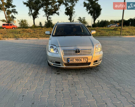 Бежевый Тойота Авенсис, объемом двигателя 2 л и пробегом 331 тыс. км за 5200 $, фото 5 на Automoto.ua