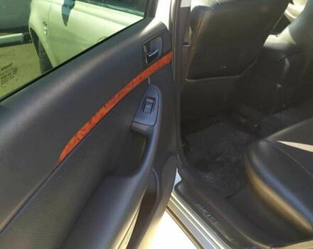 Бежевый Тойота Авенсис, объемом двигателя 2 л и пробегом 173 тыс. км за 6200 $, фото 3 на Automoto.ua