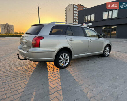 Бежевый Тойота Авенсис, объемом двигателя 2 л и пробегом 331 тыс. км за 5200 $, фото 4 на Automoto.ua