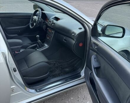 Бежевый Тойота Авенсис, объемом двигателя 2 л и пробегом 250 тыс. км за 2850 $, фото 15 на Automoto.ua