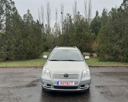 Бежевый Тойота Авенсис, объемом двигателя 0 л и пробегом 250 тыс. км за 3150 $, фото 2 на Automoto.ua