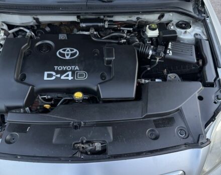 Бежевый Тойота Авенсис, объемом двигателя 2 л и пробегом 250 тыс. км за 2850 $, фото 23 на Automoto.ua