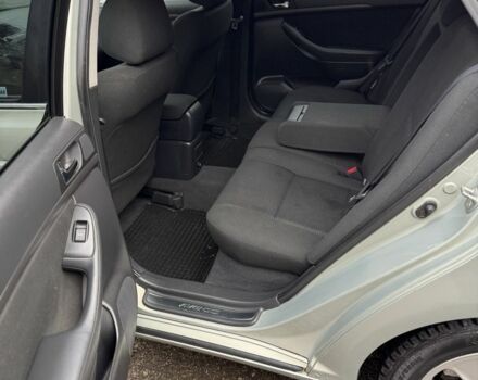 Бежевый Тойота Авенсис, объемом двигателя 0 л и пробегом 250 тыс. км за 3150 $, фото 20 на Automoto.ua