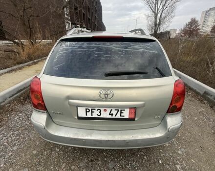 Бежевий Тойота Авенсіс, об'ємом двигуна 2 л та пробігом 200 тис. км за 2850 $, фото 4 на Automoto.ua