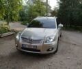Бежевый Тойота Авенсис, объемом двигателя 2 л и пробегом 240 тыс. км за 5900 $, фото 1 на Automoto.ua