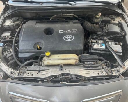 Бежевый Тойота Авенсис, объемом двигателя 2 л и пробегом 300 тыс. км за 2450 $, фото 7 на Automoto.ua