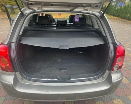 Бежевый Тойота Авенсис, объемом двигателя 2 л и пробегом 300 тыс. км за 2450 $, фото 9 на Automoto.ua