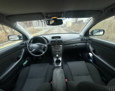 Бежевий Тойота Авенсіс, об'ємом двигуна 2 л та пробігом 200 тис. км за 2850 $, фото 7 на Automoto.ua