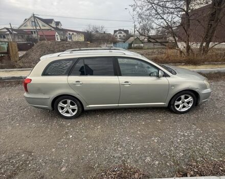 Бежевий Тойота Авенсіс, об'ємом двигуна 2 л та пробігом 200 тис. км за 2850 $, фото 9 на Automoto.ua