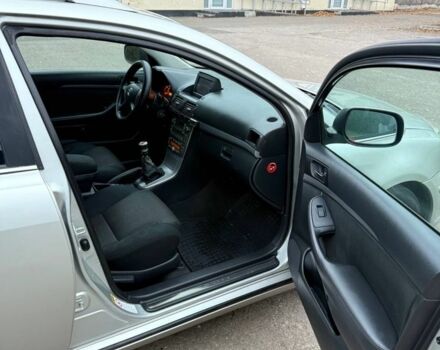 Бежевый Тойота Авенсис, объемом двигателя 2.2 л и пробегом 250 тыс. км за 3350 $, фото 15 на Automoto.ua