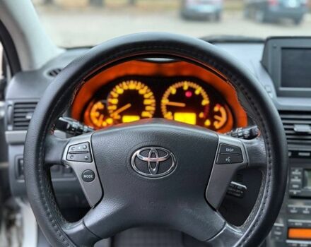 Бежевый Тойота Авенсис, объемом двигателя 2.2 л и пробегом 250 тыс. км за 3350 $, фото 12 на Automoto.ua