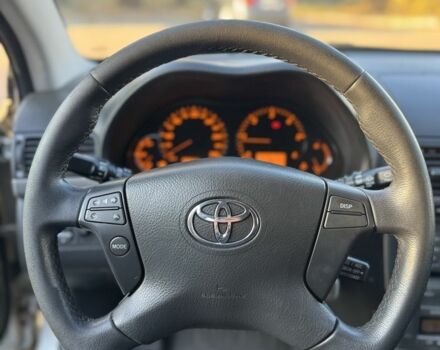 Бежевый Тойота Авенсис, объемом двигателя 2 л и пробегом 250 тыс. км за 3450 $, фото 12 на Automoto.ua