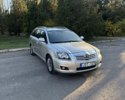 Бежевый Тойота Авенсис, объемом двигателя 2 л и пробегом 250 тыс. км за 3450 $, фото 2 на Automoto.ua