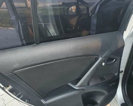 Бежевый Тойота Авенсис, объемом двигателя 2 л и пробегом 290 тыс. км за 8200 $, фото 5 на Automoto.ua