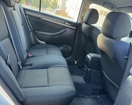 Бежевый Тойота Авенсис, объемом двигателя 2 л и пробегом 250 тыс. км за 3450 $, фото 18 на Automoto.ua