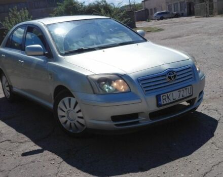 Бежевый Тойота Авенсис, объемом двигателя 2 л и пробегом 350 тыс. км за 2150 $, фото 1 на Automoto.ua