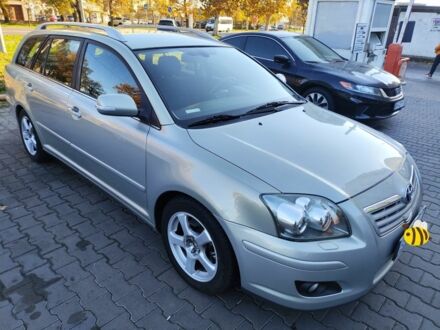 Бежевый Тойота Авенсис, объемом двигателя 2 л и пробегом 263 тыс. км за 6500 $, фото 1 на Automoto.ua