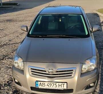 Бежевий Тойота Авенсіс, об'ємом двигуна 1.8 л та пробігом 267 тис. км за 6300 $, фото 1 на Automoto.ua