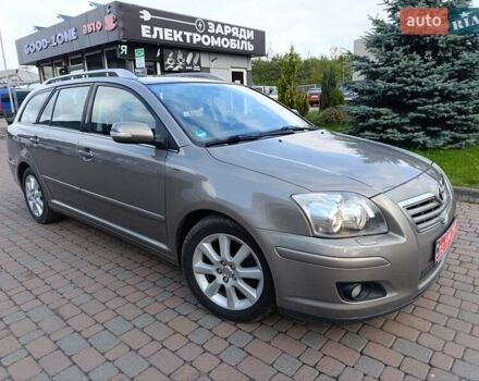 Бежевый Тойота Авенсис, объемом двигателя 1.8 л и пробегом 220 тыс. км за 6899 $, фото 1 на Automoto.ua