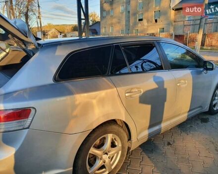 Бежевий Тойота Авенсіс, об'ємом двигуна 2 л та пробігом 290 тис. км за 8200 $, фото 1 на Automoto.ua