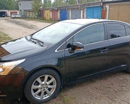 Черный Тойота Авенсис, объемом двигателя 2 л и пробегом 147 тыс. км за 8000 $, фото 3 на Automoto.ua